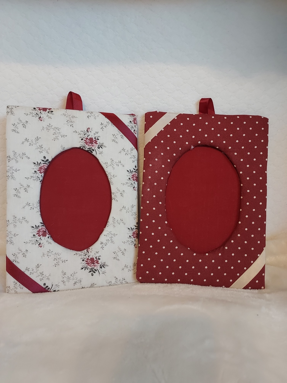 Pair of Red & Cream Fabric Oval Hanging Cottagecore Prairie Country Photo Frames